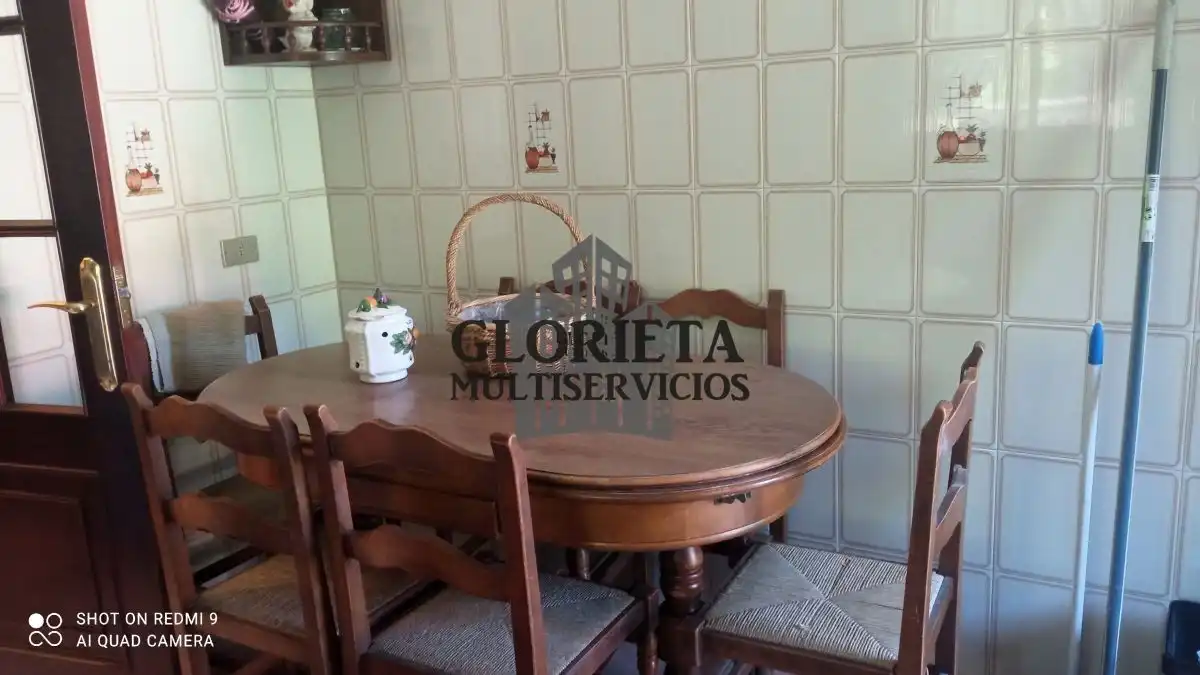 Menjador de Casa o xalet en venda en Nigrán amb Calefacció, Parquet i Terrassa