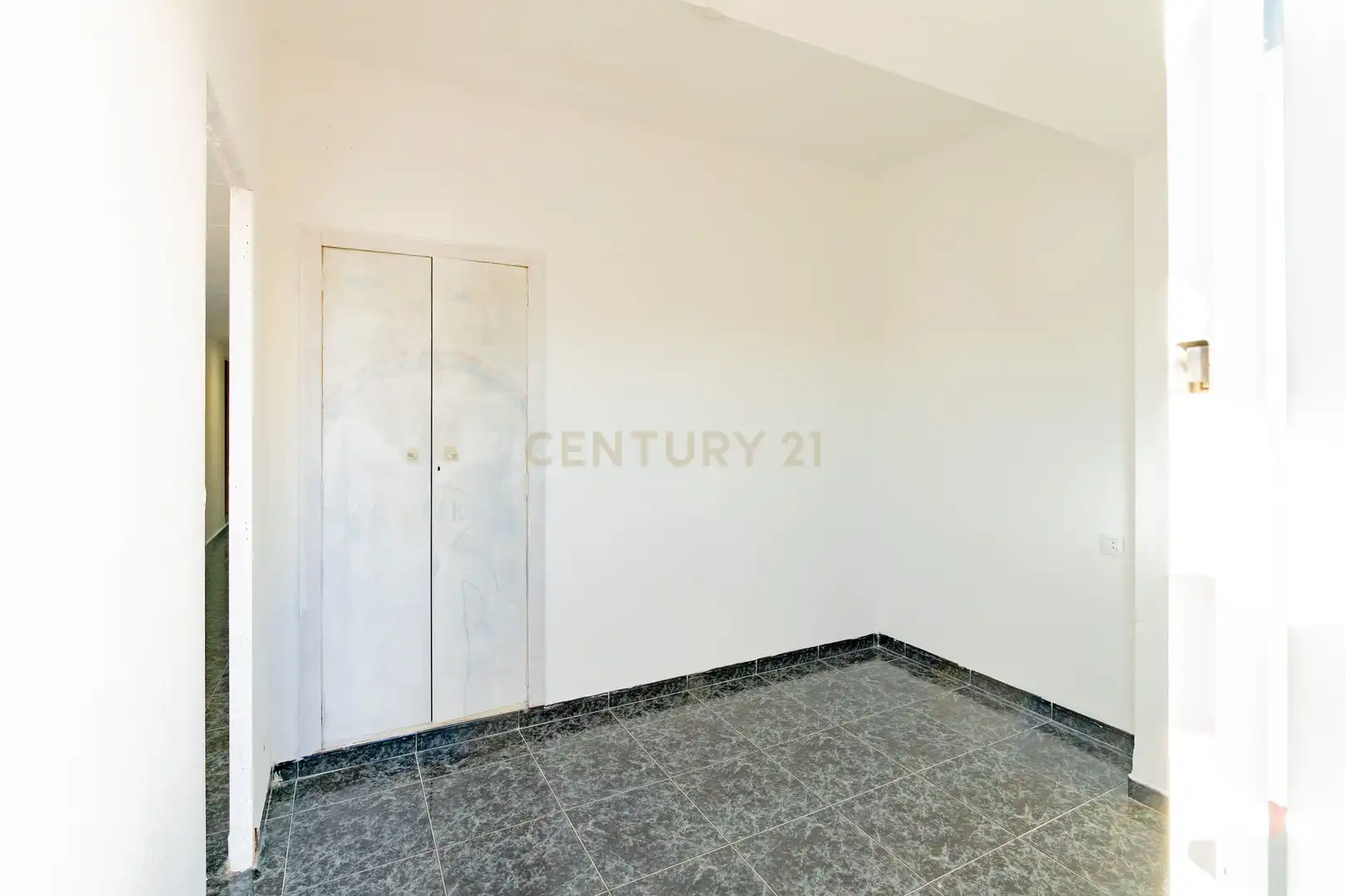 Habitación de Piso en venta en Sollana con Balcón