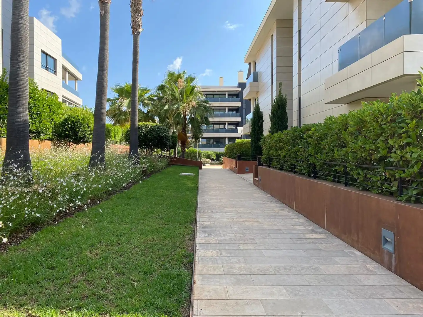 Vista exterior de Apartament en venda en Eivissa amb Aire condicionat, Calefacció i Jardí privat
