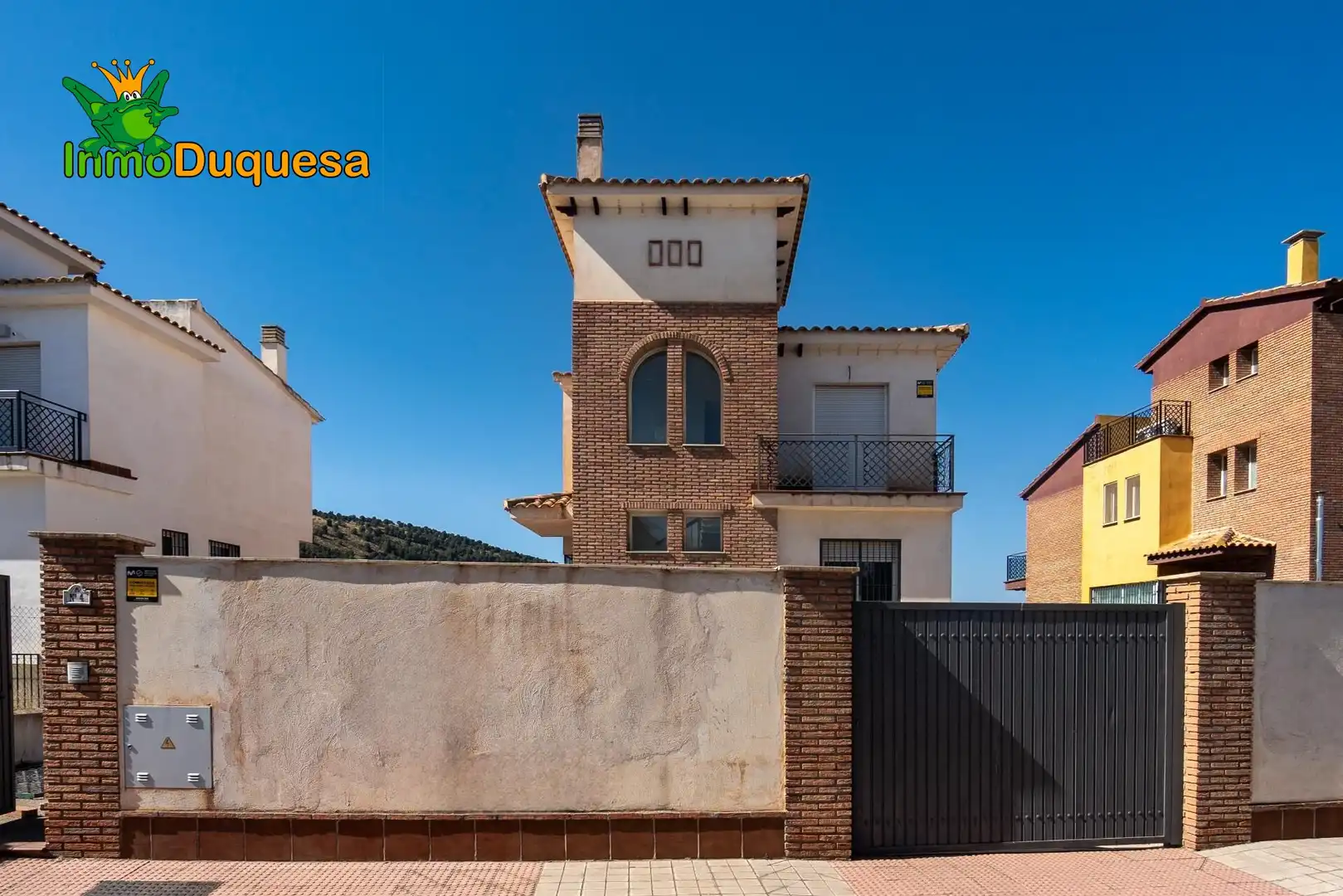 Exterior view of Houses for sale in Dílar  with Heating, Private garden and Terrace