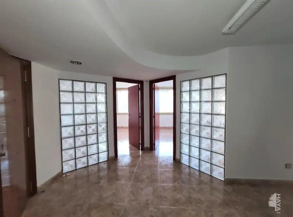 Commercial properties for sale in Lleida