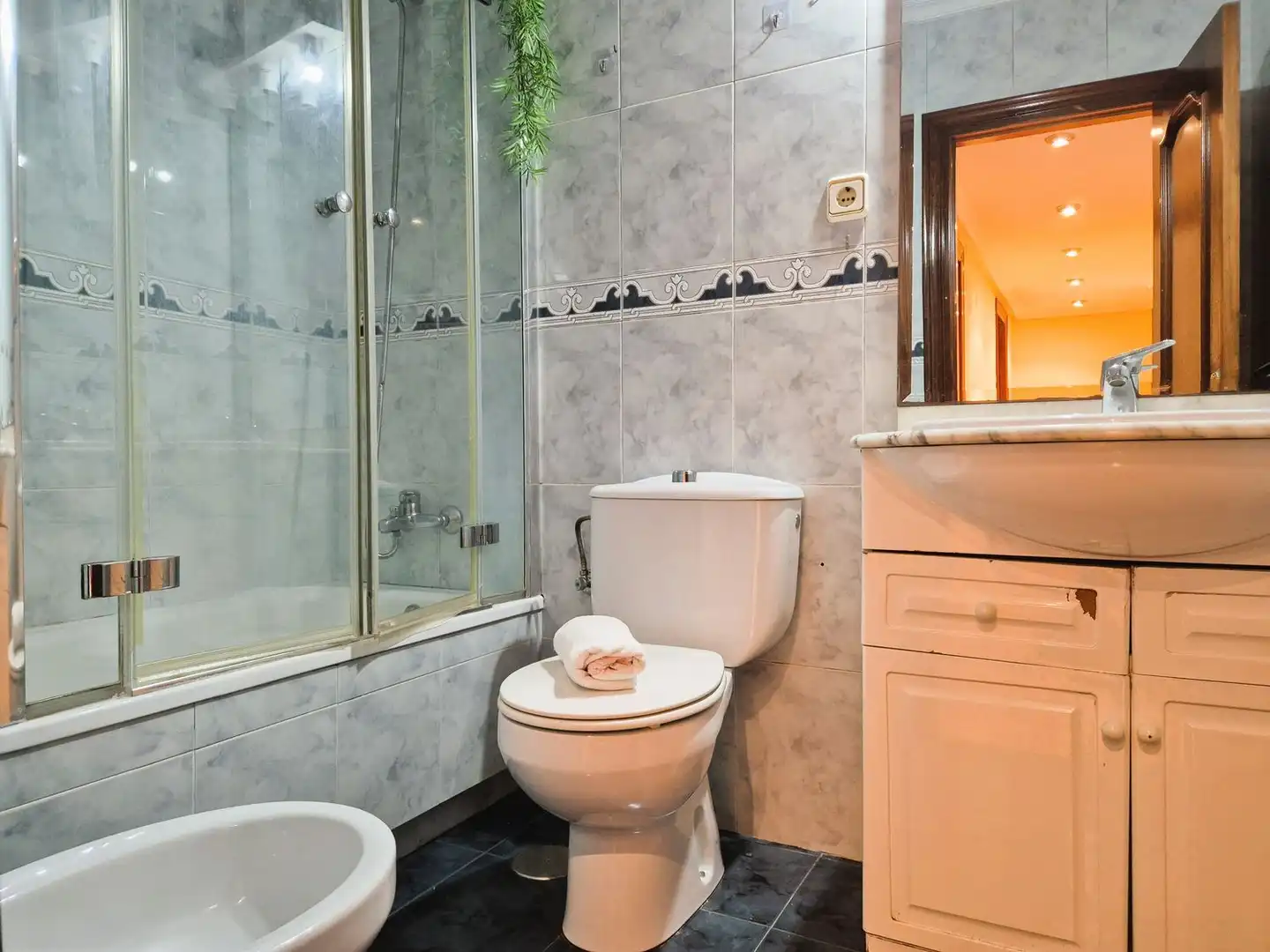 Badezimmer von Wohnung zum Verkauf in Gijón  mit Heizung und Schwimmbad