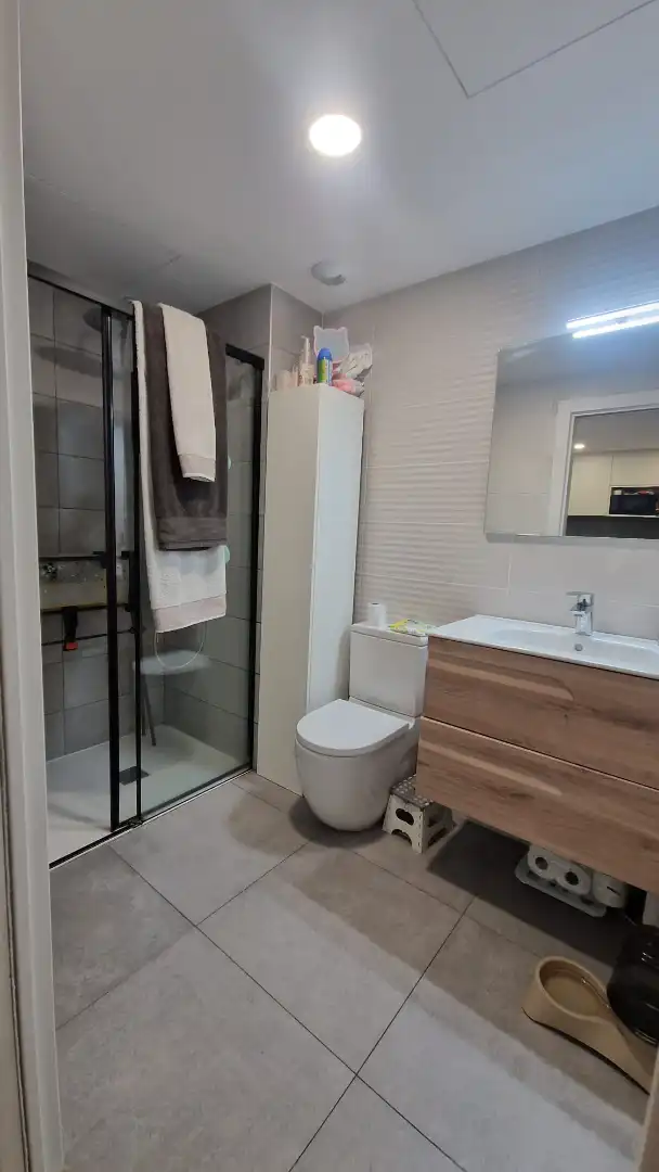 Badezimmer von Wohnung zum Verkauf in Sant Boi de Llobregat mit Klimaanlage, Heizung und Abstellraum
