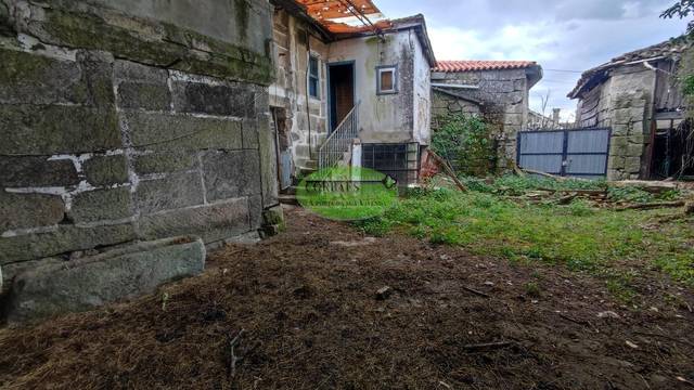 Casa-chalet en Venta en Esgos