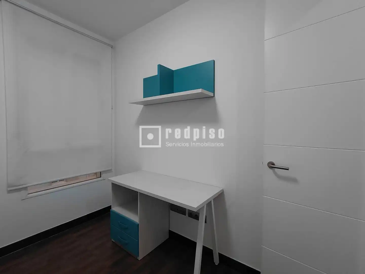 Habitación de Piso de alquiler en Valencia con Aire acondicionado y Amueblado