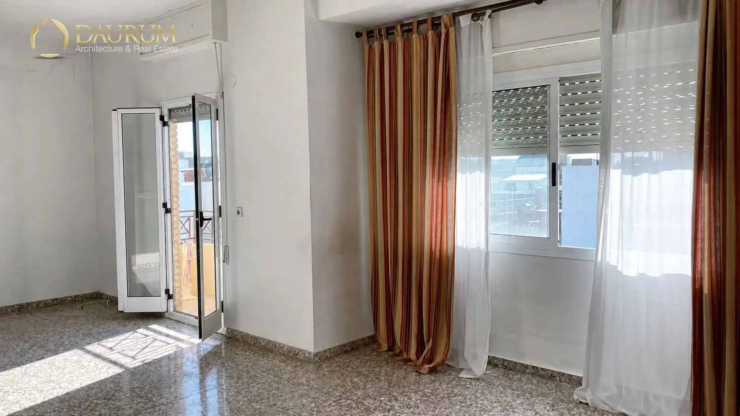 Living room of Flat for sale in Riba-roja de Túria  with Storage room