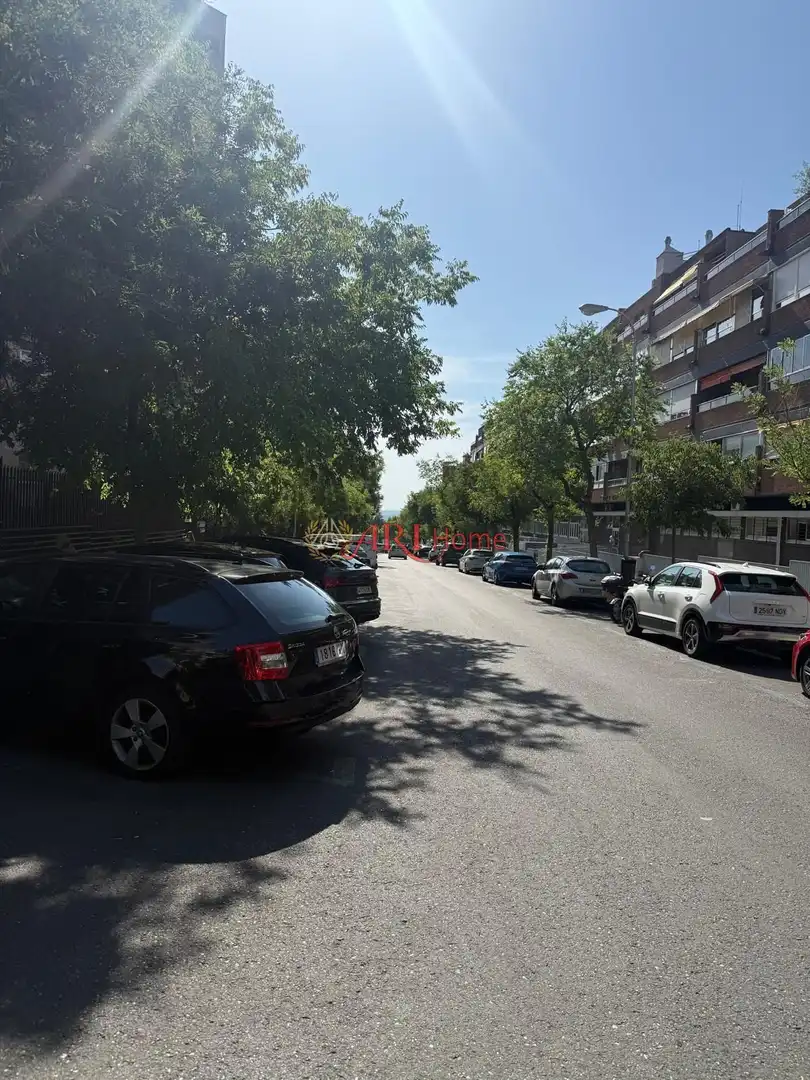 Einzelparkplatz mit Aufzug zum Verkauf in Julian Romea, imagen 11