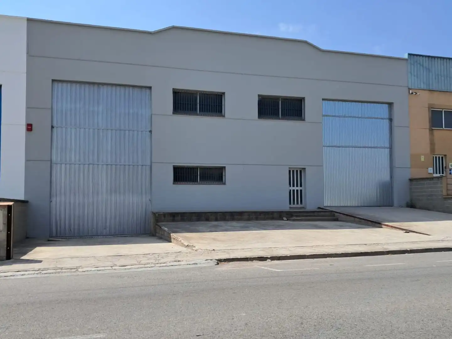 Nau industrial de lloguer a C/ARTESANS 61