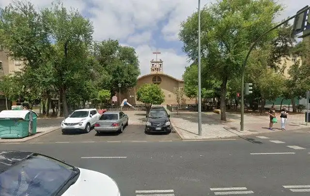 Außenansicht von Einfamilien-Reihenhaus zum Verkauf in Sevilla