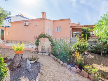Xalet amb piscina en venda a L'Albir