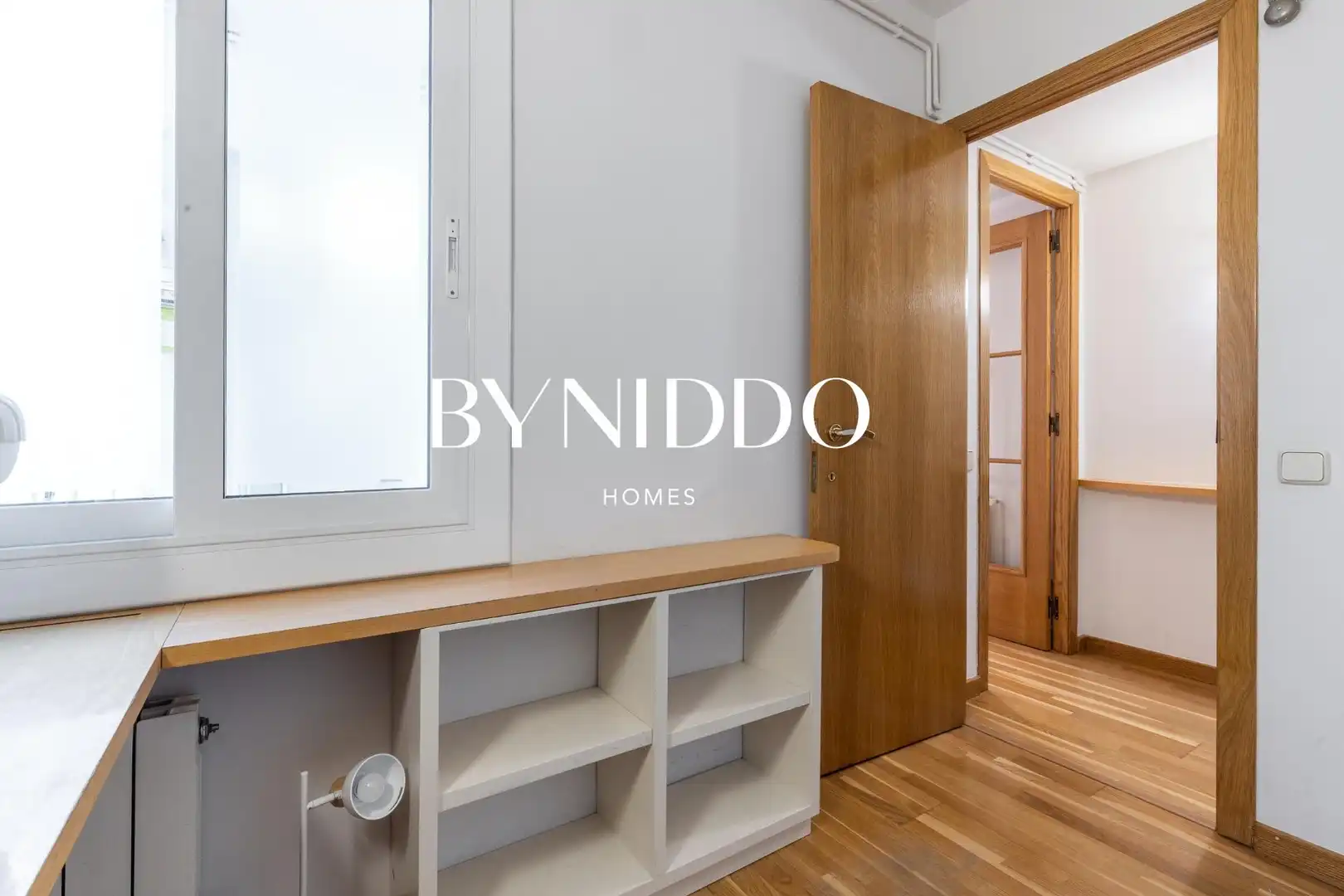 Bedroom of Flat for sale in Sant Cugat del Vallès  with Air Conditioner, Heating and Parquet flooring