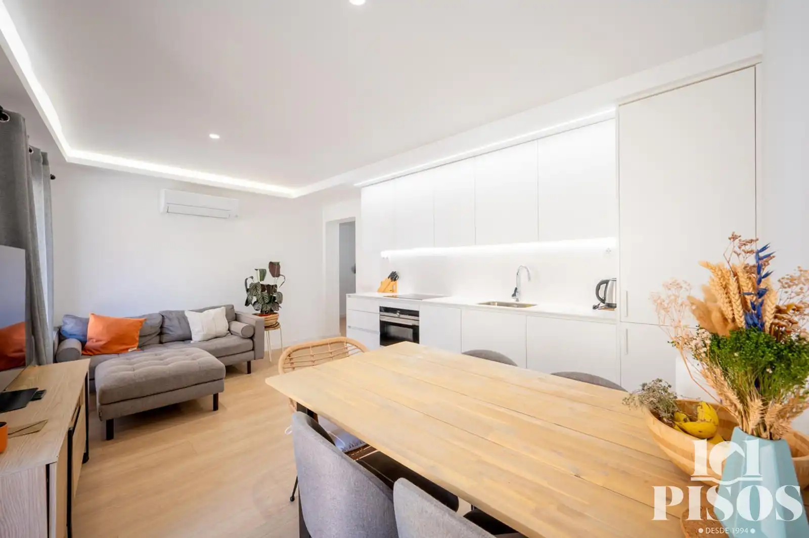 Cocina de Piso en venta en Barcelona con Aire acondicionado, Calefacción y Terraza