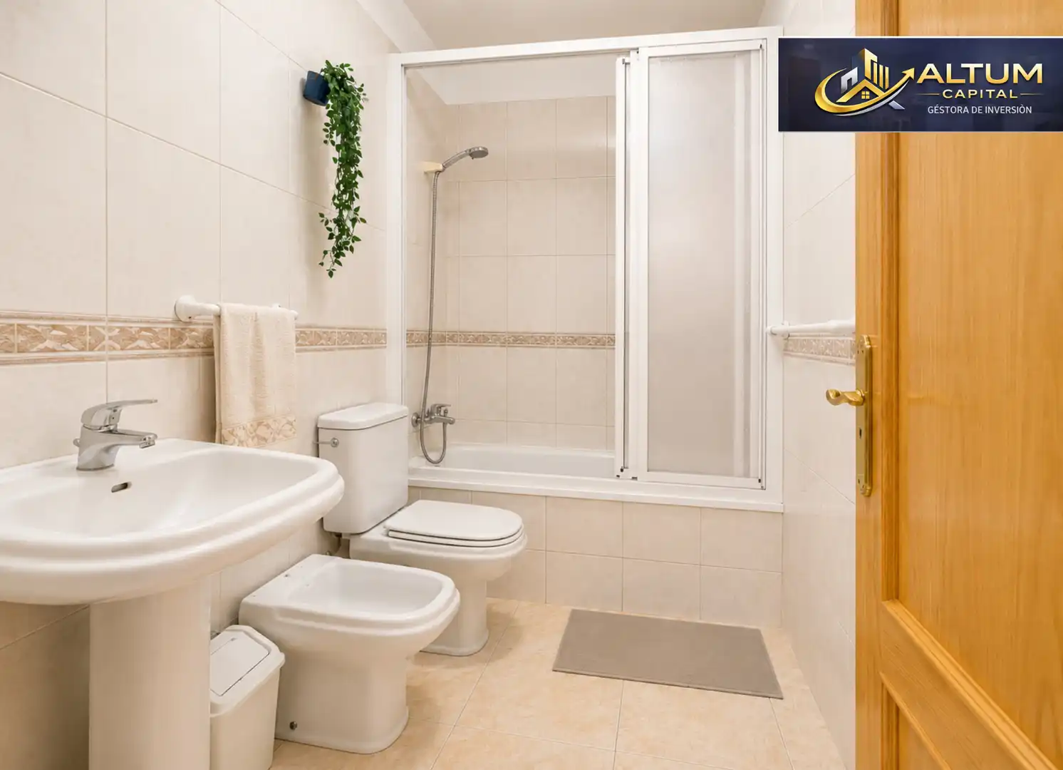 Bathroom of Flat for sale in Arona  with Storage room, Furnished and Washing machine
