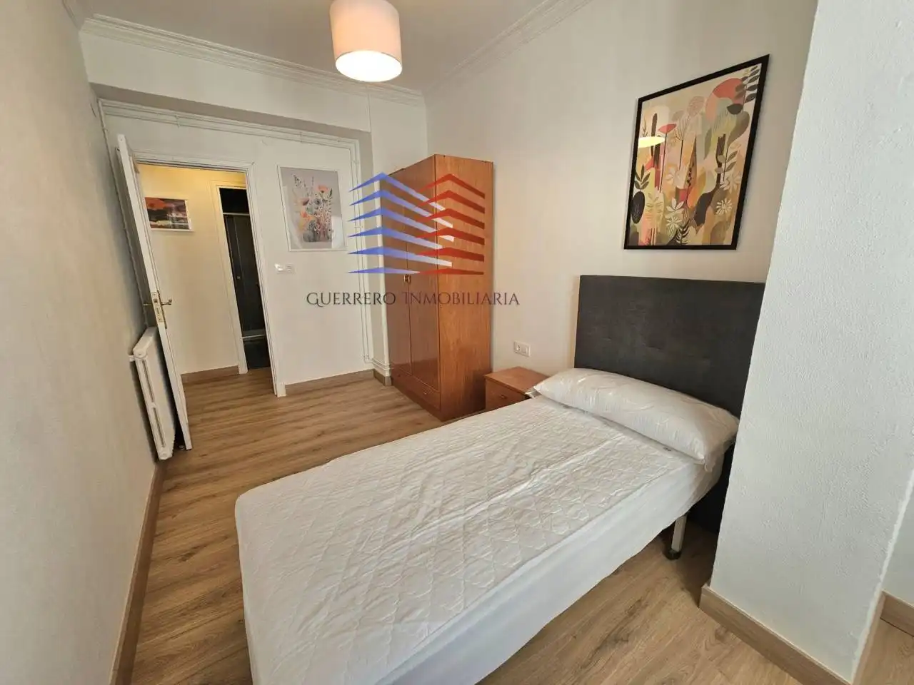 Habitación de Piso de alquiler en Ourense Capital  con Calefacción, Parquet y Alarma