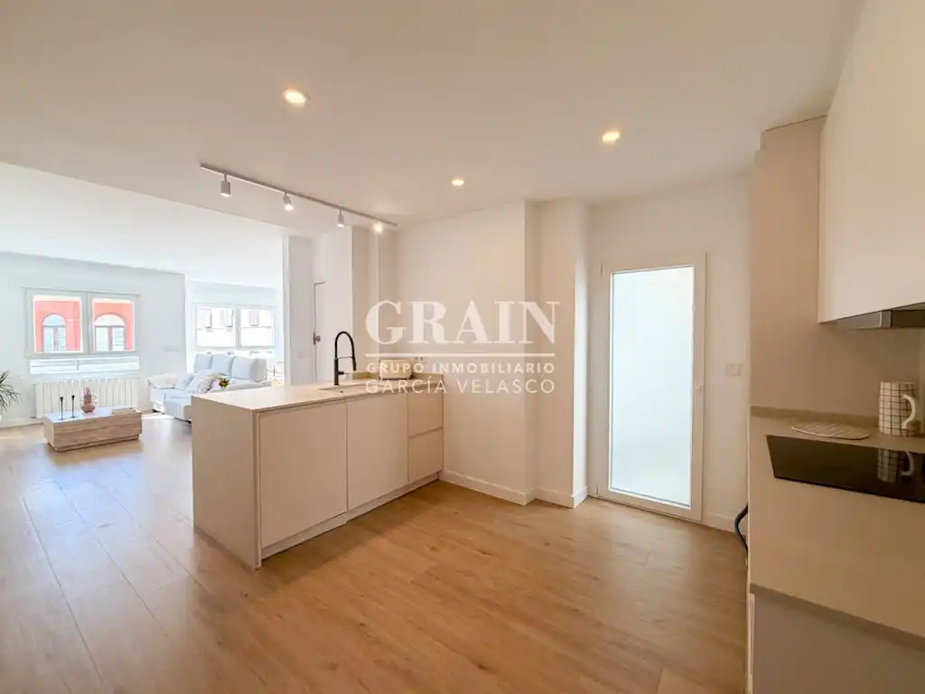 Piso con terraza en venta en Feria, imagen 4