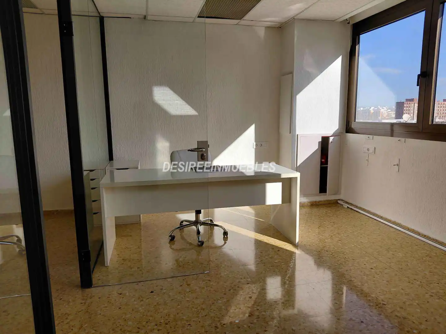 Oficina de lloguer en Campanar