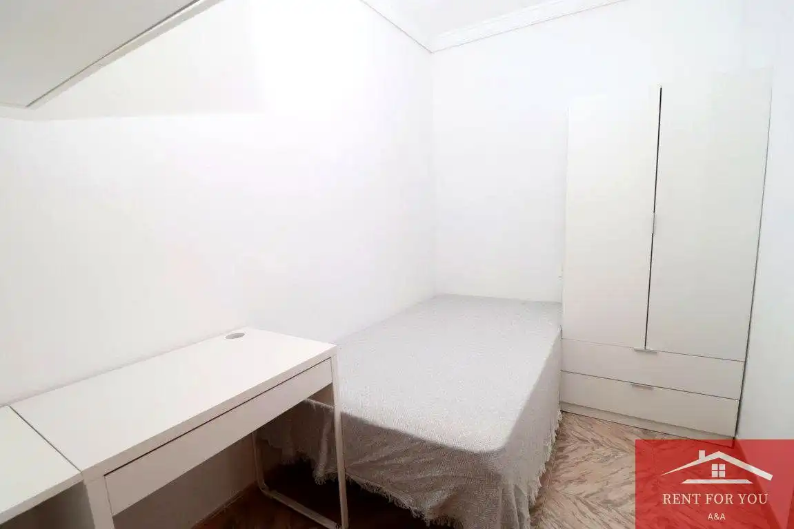 Dormitori de Casa o xalet de lloguer en Coín amb Aire condicionat, Terrassa i Moblat