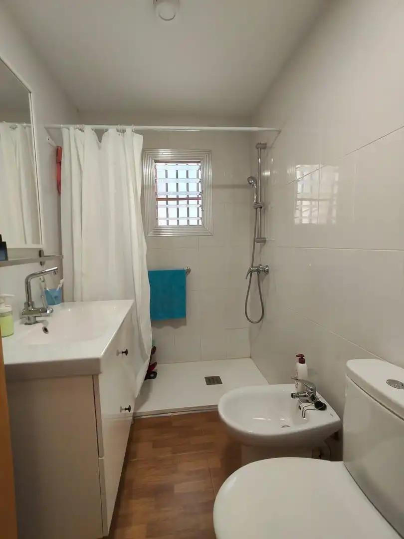 Bany de Casa o xalet en venda en Olesa de Montserrat amb Calefacció, Terrassa i Alarma