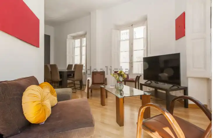 Flat for rent in Calle de Postas, Sol