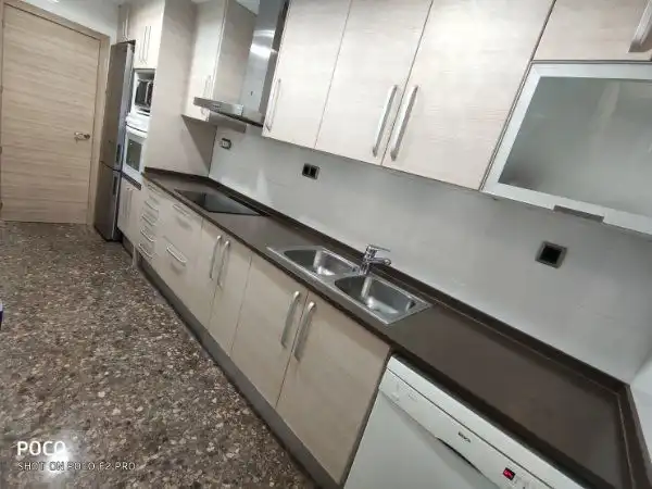 Küche von Wohnung zur Miete in Barcelona mit Klimaanlage, Terrasse und Möbliert