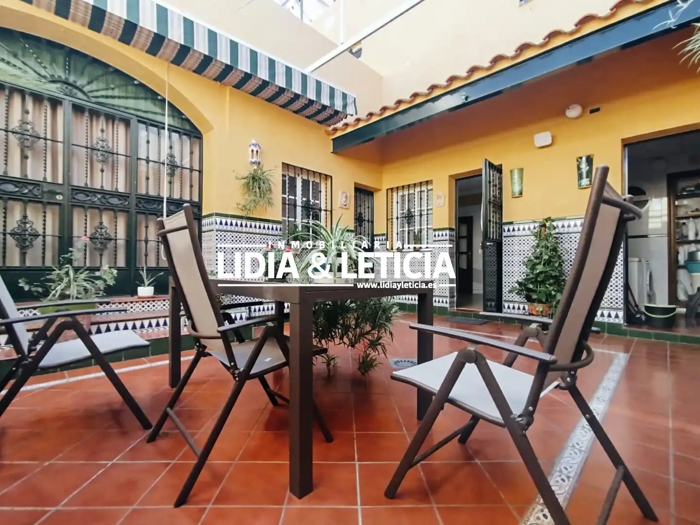Terrassa de Casa o xalet en venda en Alcalá de Guadaira amb Aire condicionat i Traster