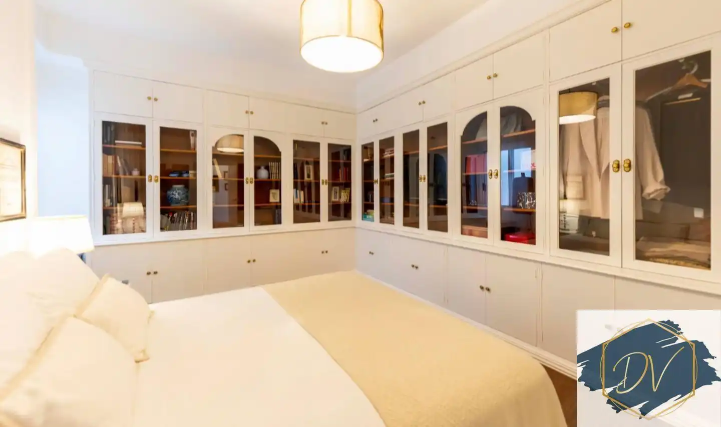 Flat with terrace for sale in Calle de Jesús y María, imagen 14