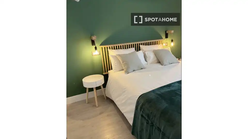 Schlafzimmer von Wohnungen zur untervermieten in Valladolid mit Klimaanlage, Terrasse und Möbliert
