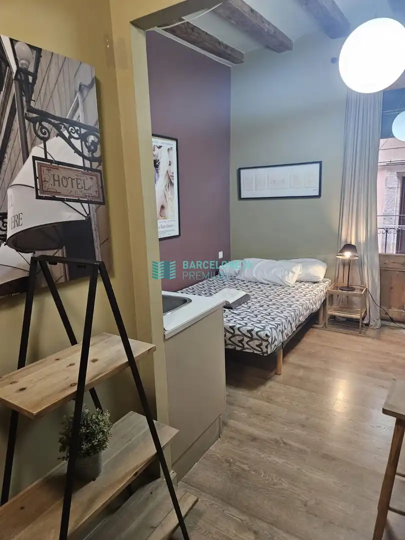 Habitación de Piso de alquiler en Barcelona con Aire acondicionado y Amueblado