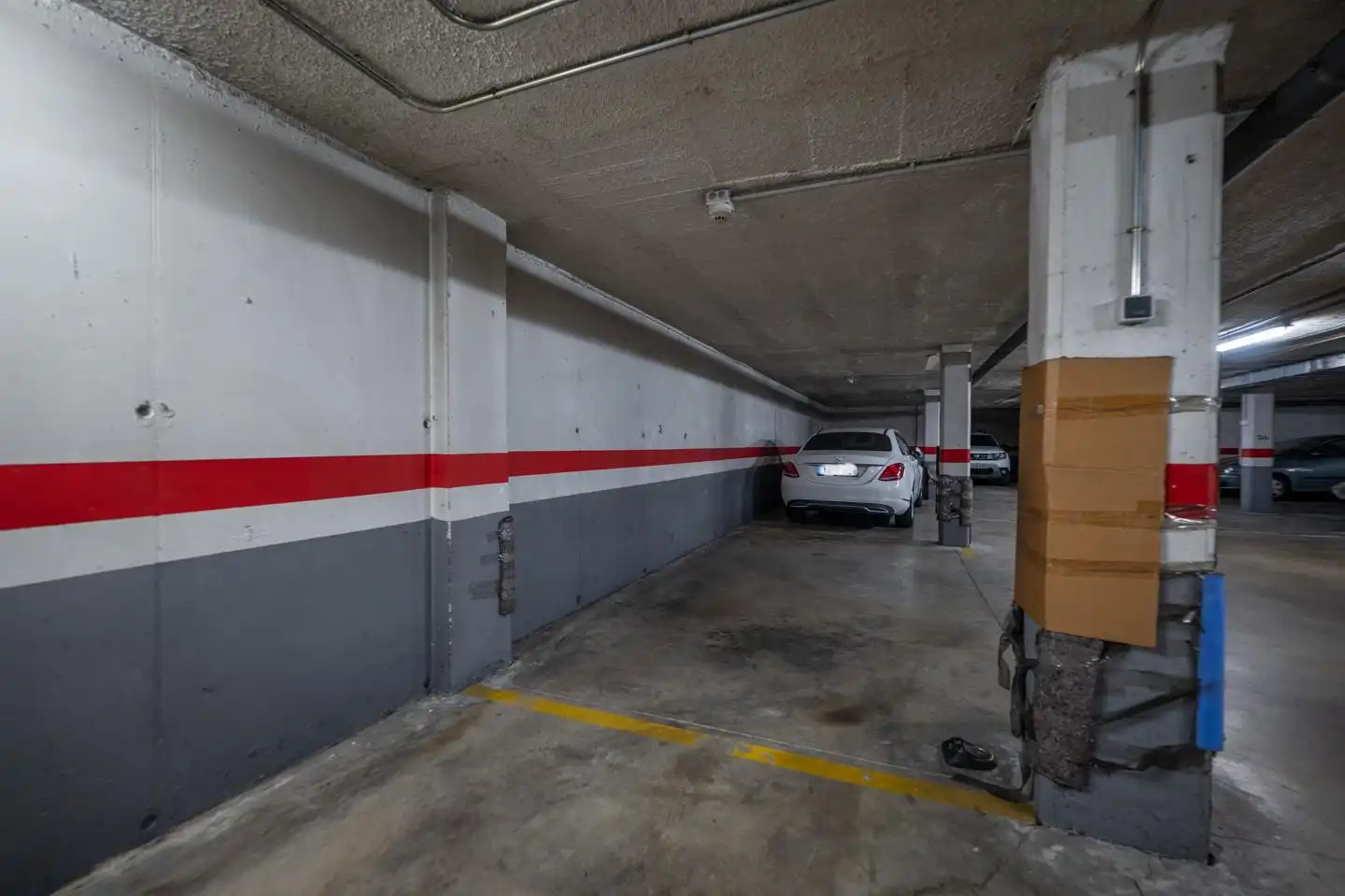 Parking de Piso en venta en Ávila con Calefacción, Parquet y Terraza