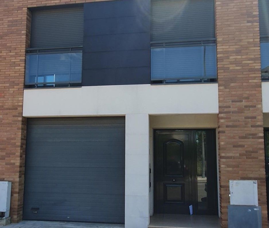 Single-family semi-detached for sale in Toldra Soler, Eduard, Migjorn