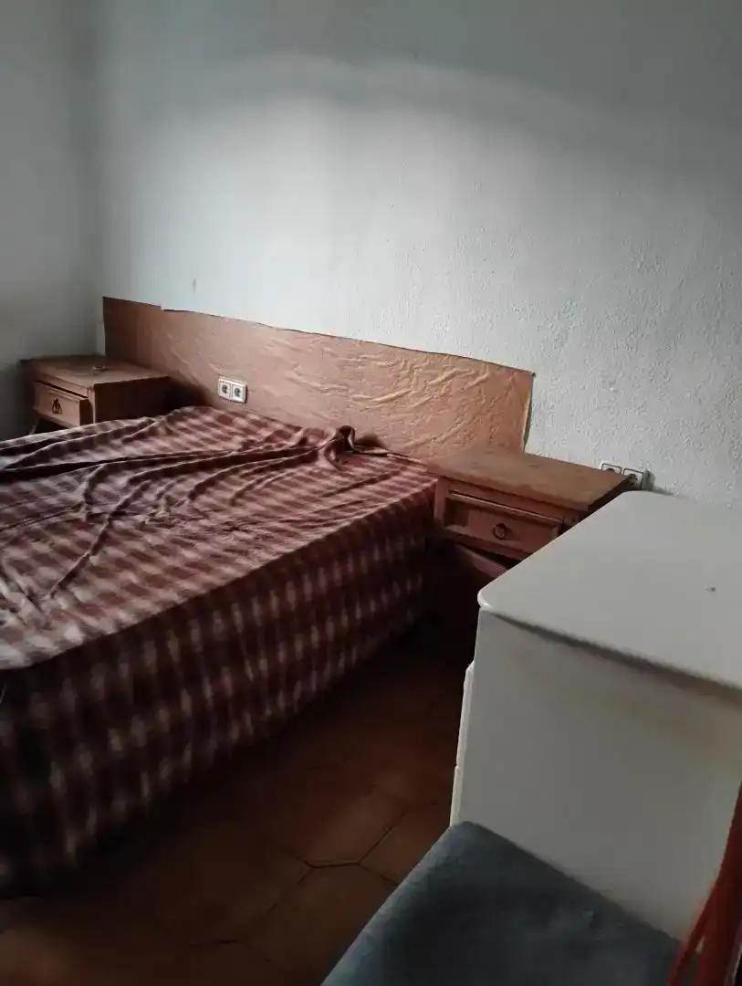 Schlafzimmer von Wohnung zur Miete in  Valencia Capital mit Klimaanlage und Balkon