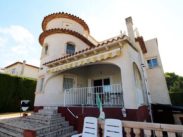 Casa con giardino in vendita a Canuta