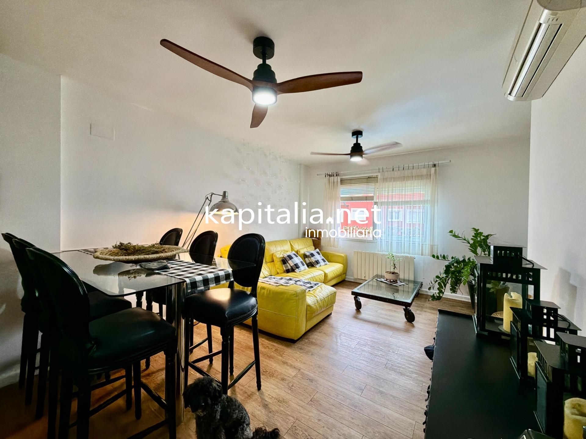 Bedroom of Attic for sale in Cocentaina  with Air Conditioner, Heating and Private garden