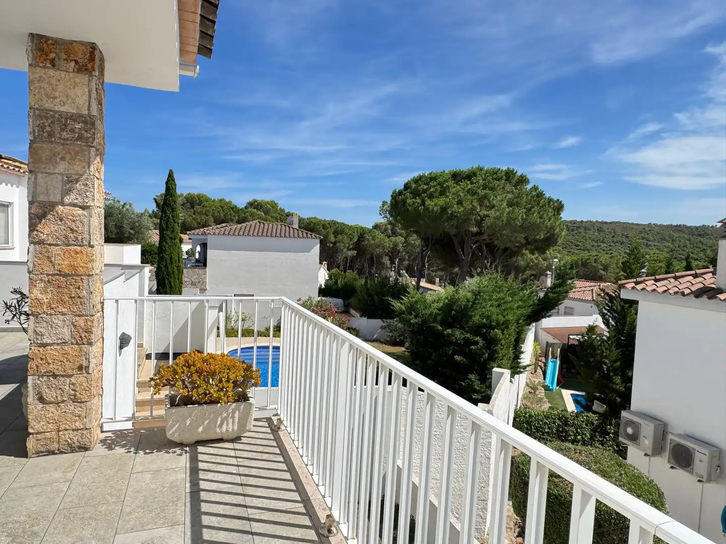 Vista exterior de Casa o chalet en venta en L'Escala con Aire acondicionado, Calefacción y Jardín privado