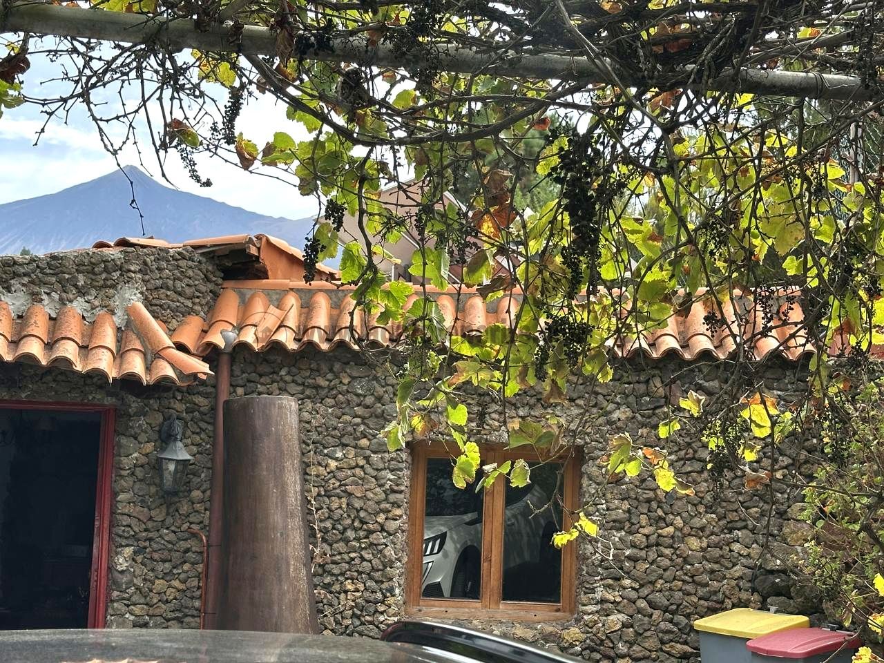 Vista exterior de Finca rústica de lloguer en El Tanque amb Jardí privat, Terrassa i Moblat