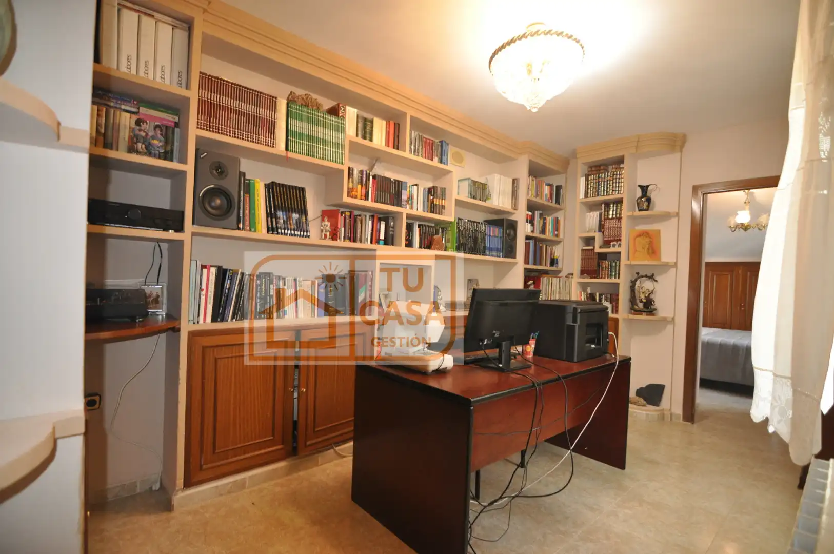 Terraced house with terrace for sale in Calle Carolina Coronado, imagen 12