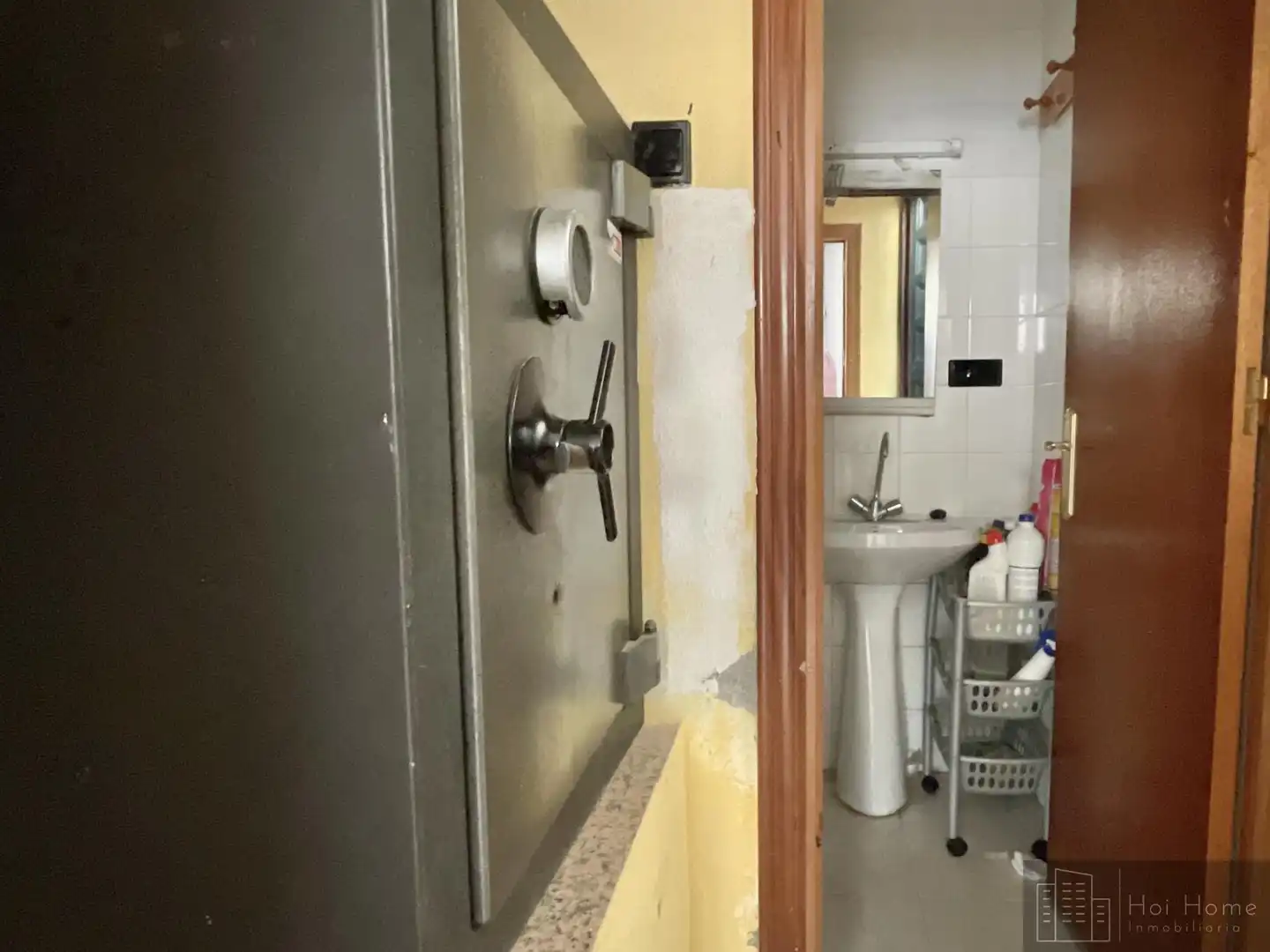 Bathroom of Commercial properties for rent in Puerto Real  with Air Conditioner