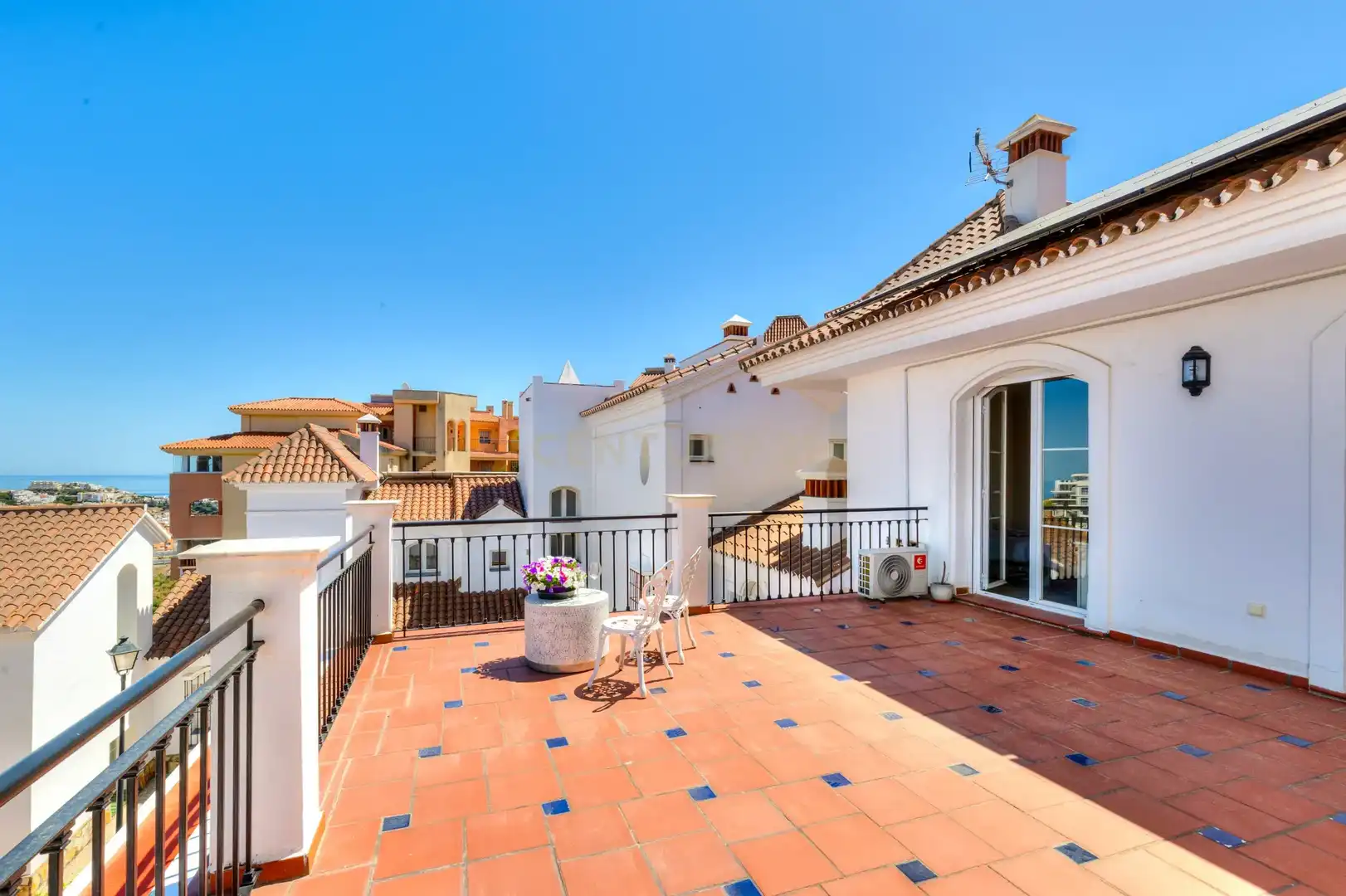 Casa adosada en venta en AV INGENIEROS DE RIVIERA 3 CONJUNTO SUNNY HILLSMIJ, 3, Riviera del Sol