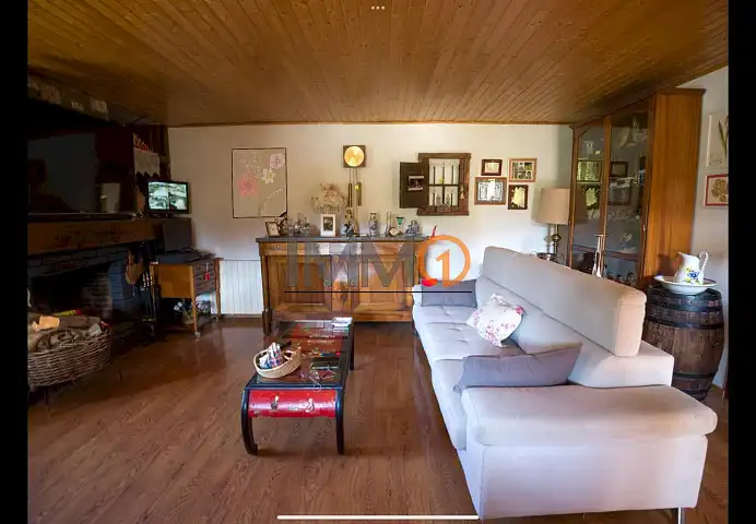 Sala de estar de Casa adosada en venta en Alàs I Cerc con Calefacción, Jardín privado y Terraza