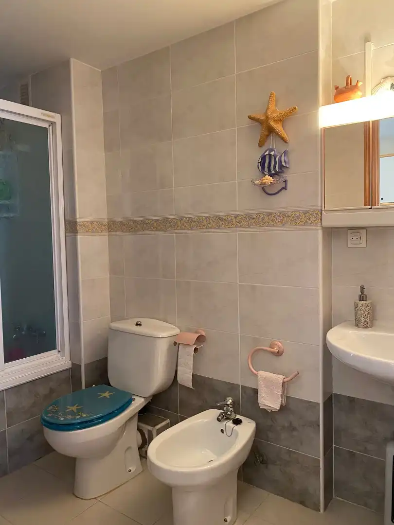 Bany de Estudi de lloguer en Canet d'En Berenguer amb Terrassa, Moblat i Forn