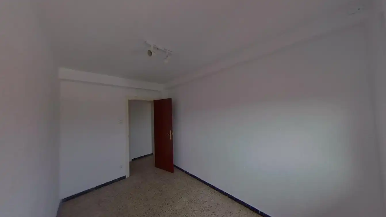 Bedroom of Flat for sale in Zaragoza  with Heating