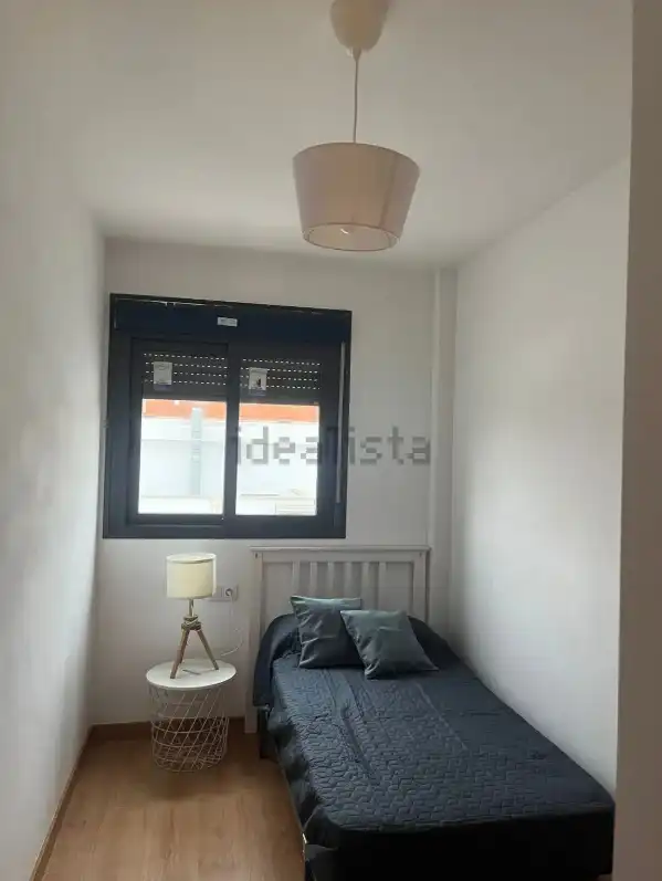 Habitación de Piso en venta en Burjassot con Aire acondicionado, Calefacción y Terraza