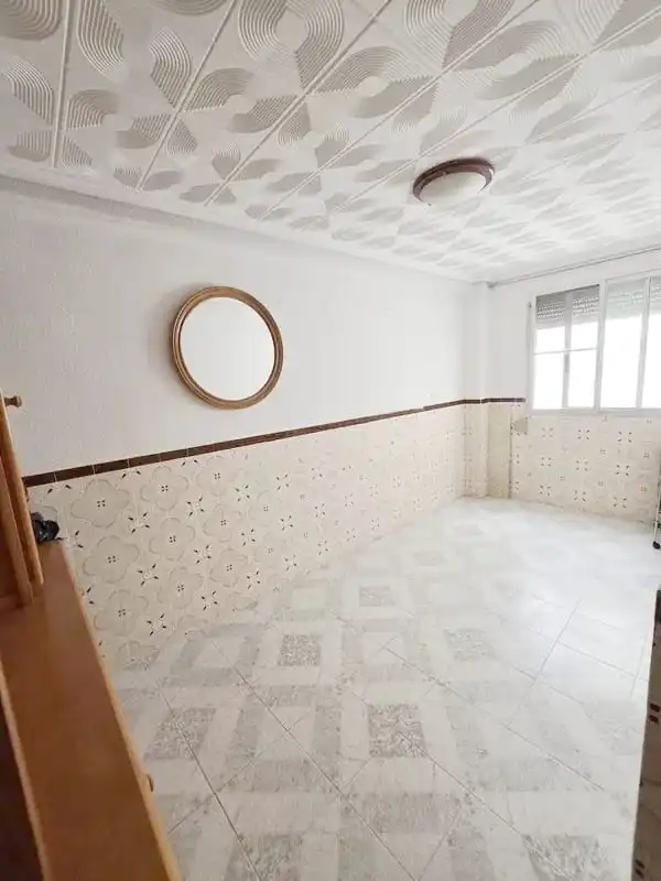 Baño de Piso en venta en Rafelbuñol / Rafelbunyol con Balcón