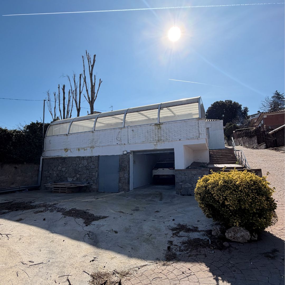 Außenansicht von Geschaftsraum zur Miete in Sant Cugat del Vallès mit Terrasse
