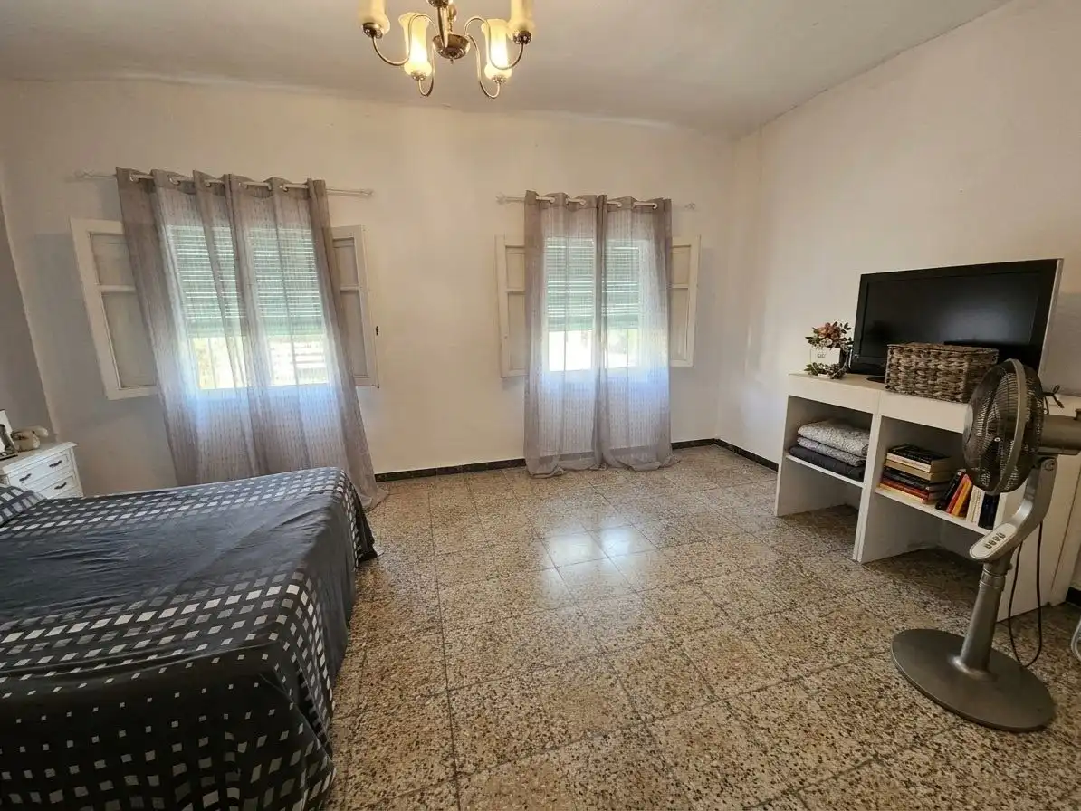 Dormitori de Casa o xalet en venda en Alzira amb Jardí privat, Terrassa i Traster