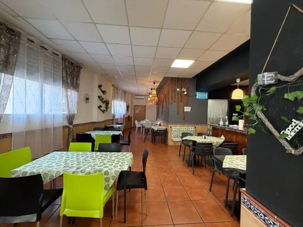 Business premises to rent in Calle Andernos Les Bains, imagen 24