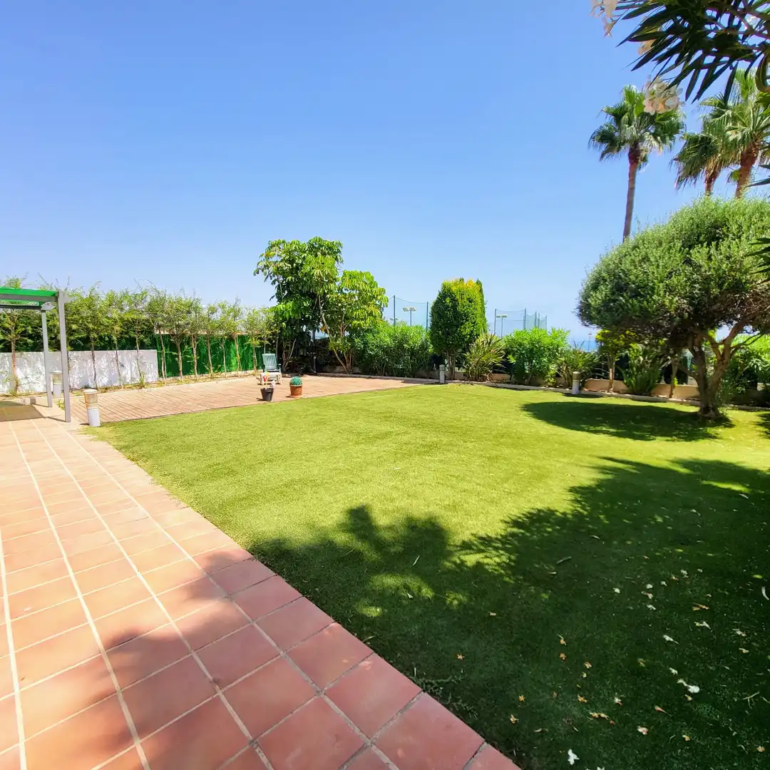 Jardí de Planta baixa en venda en Manilva amb Aire condicionat, Jardí privat i Terrassa
