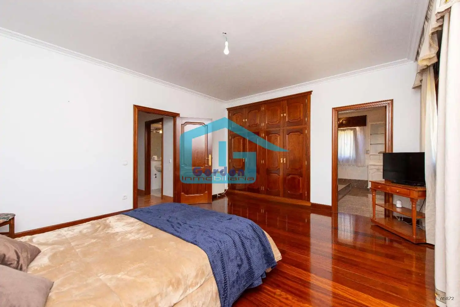 Dormitori de Casa o xalet en venda en Meaño amb Calefacció, Parquet i Terrassa