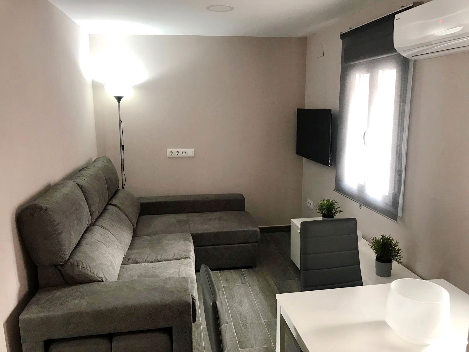 Apartamento de alquiler en Calle Albacete, 4, Centro