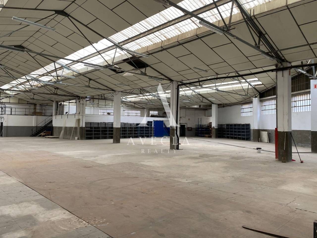 Nave industrial de alquiler en Sant Boi de Llobregat